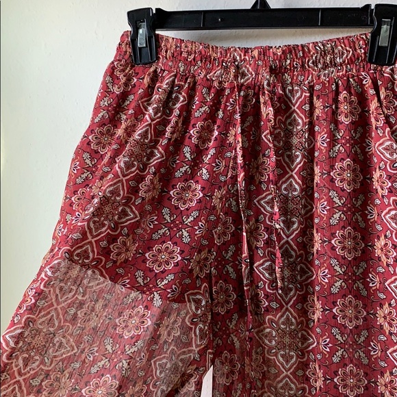 🎈 DONATED 🎈 boho patterned pants - Picture 3 of 5
